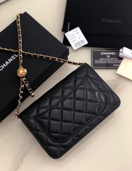 Chanel Pearl Crush Wallet on Chain
