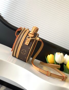 Louis Vuitton Mini Boite Chapeau in Monogram
