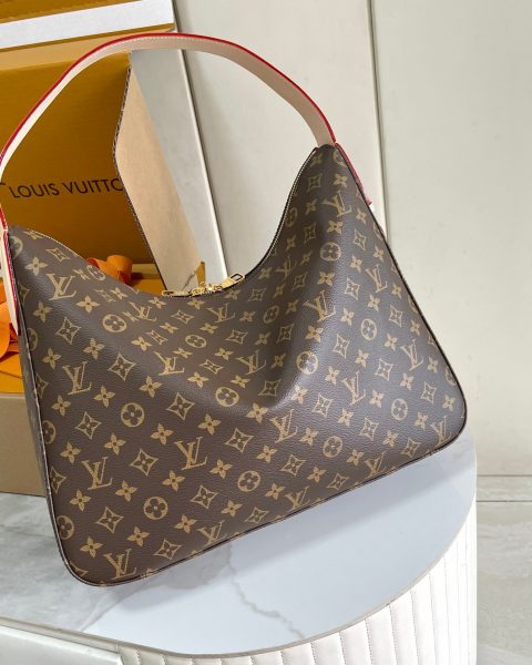 Louis Vuitton Slouchy MM