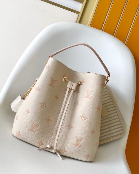 Louis Vuitton Néonoé MM