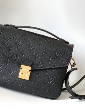 Louis Vuitton Pochette Métis