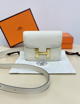 Hermès Constance Slim wallet