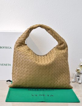 Bottega Veneta Hop Medium