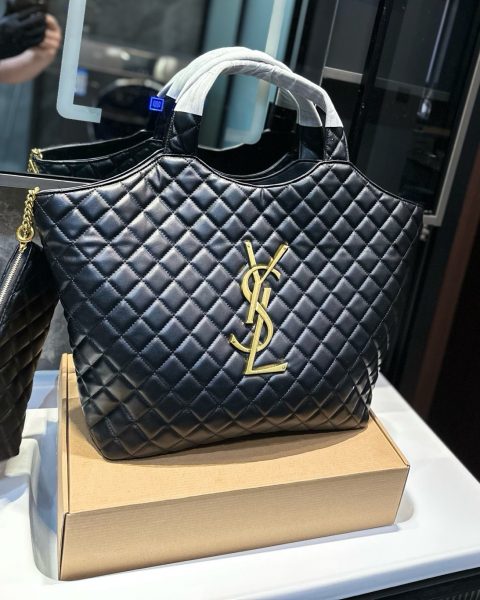 Yves Saint Laurent Incare in Quilted Lambskin Black